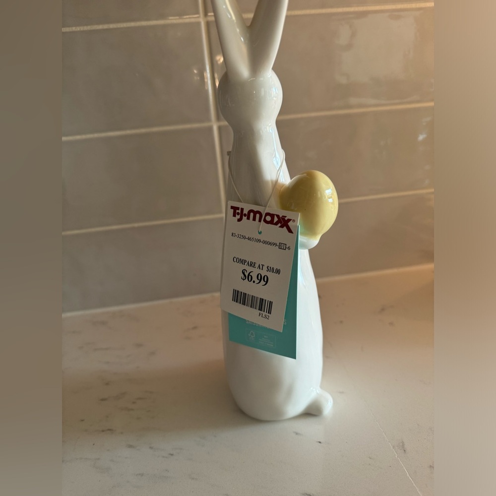 Easter Decor - Picture 2 of 5